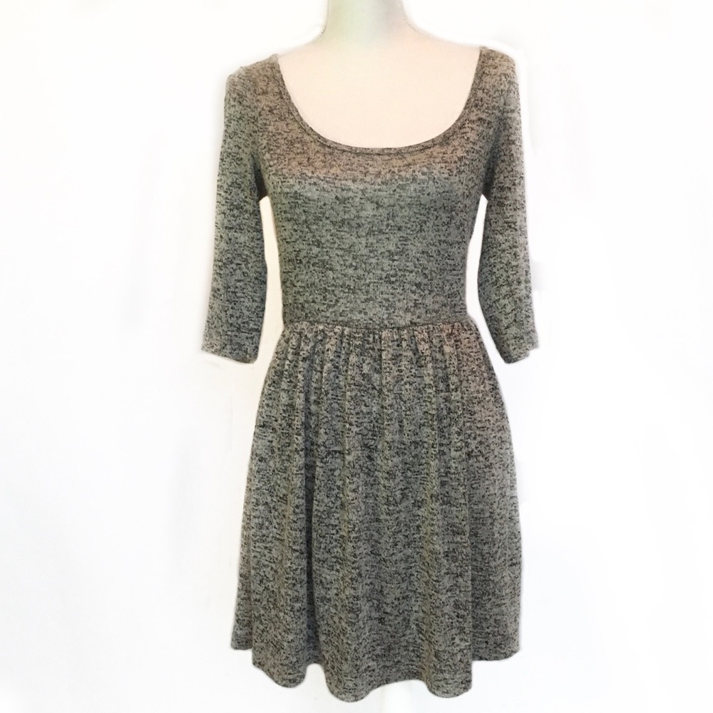Buttons Knit Scoop Neck Grey Fleck Dress